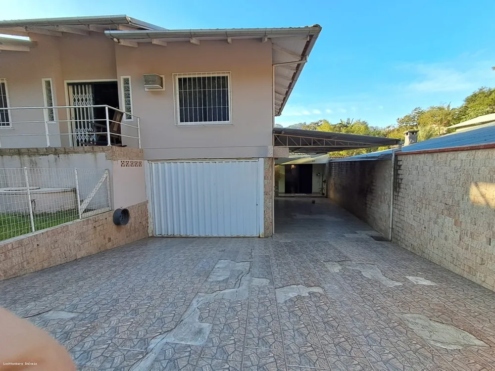 Casa, 5 quartos, 303 m² - Foto 3