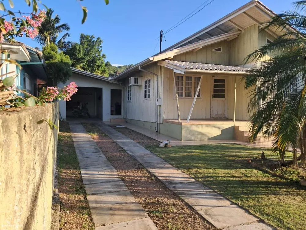 Casa, 3 quartos, 156 m² - Foto 1