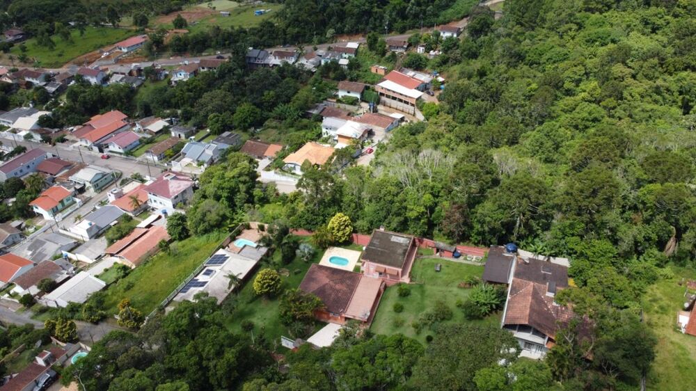 Casa à venda com 5 quartos, 2240m² - Foto 4