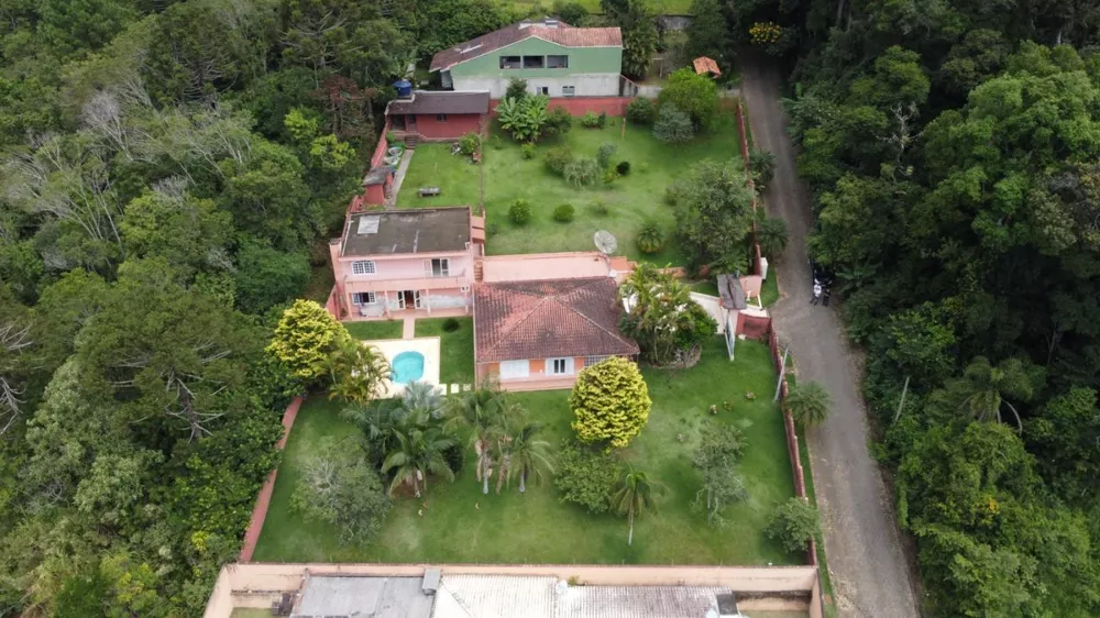 Casa, 5 quartos, 2240 m² - Foto 1