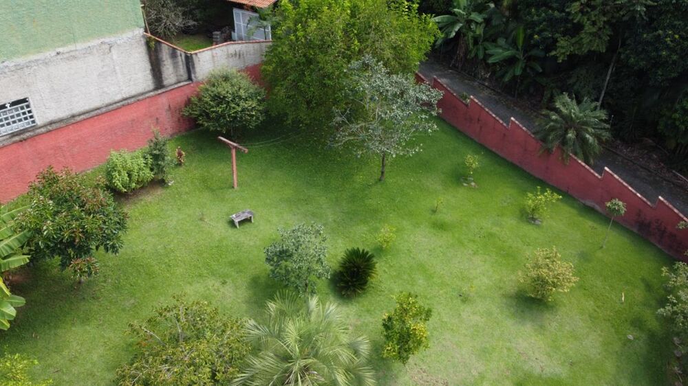 Casa à venda com 5 quartos, 2240m² - Foto 3