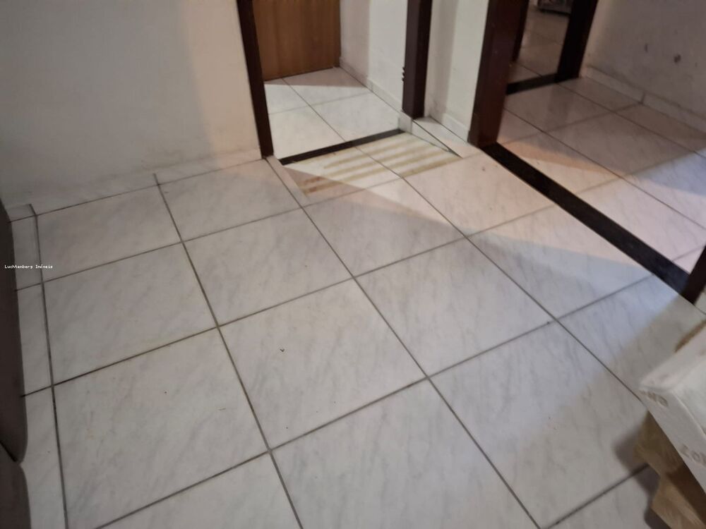 Casa à venda com 3 quartos, 110m² - Foto 3