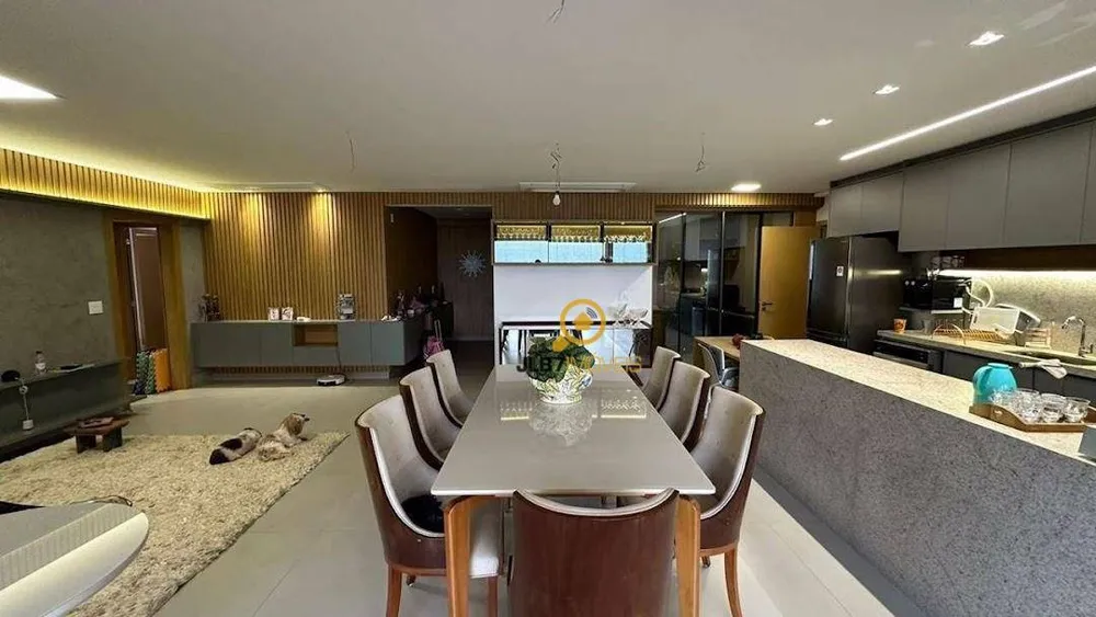 Apartamento, 3 quartos, 160 m² - Foto 1