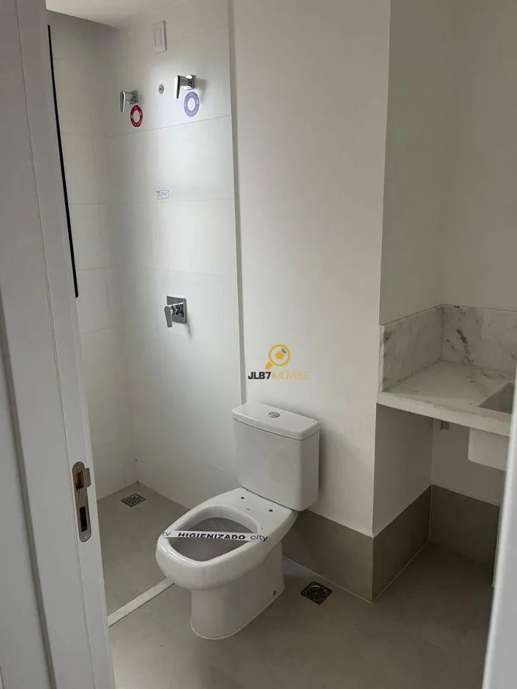 Apartamento, 3 quartos, 247 m² - Foto 3
