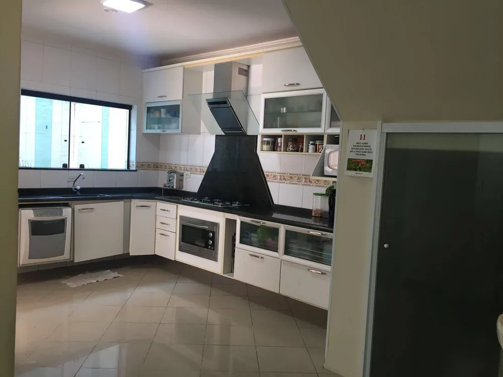 Sobrado, 4 quartos, 416 m² - Foto 2