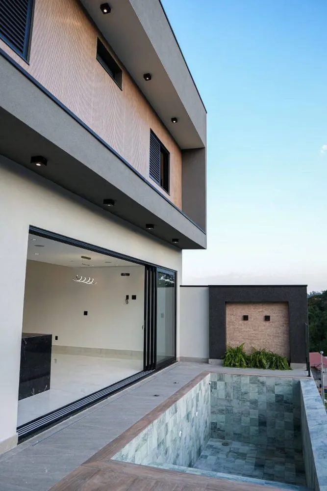 Sobrado, 3 quartos, 238 m² - Foto 1