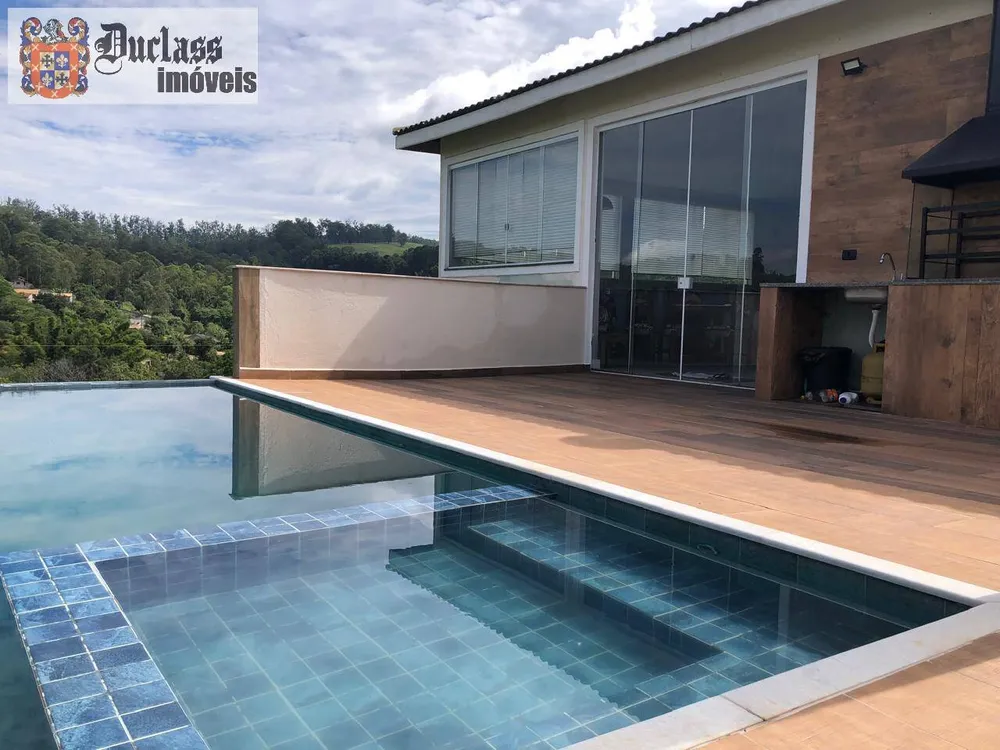 Casa, 3 quartos, 212 m² - Foto 1