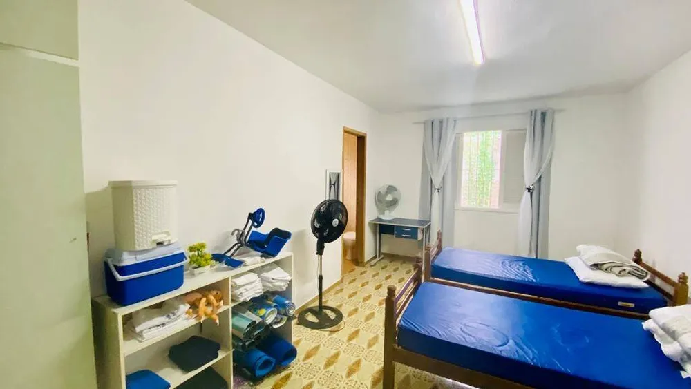 Casa, 4 quartos, 230 m² - Foto 2
