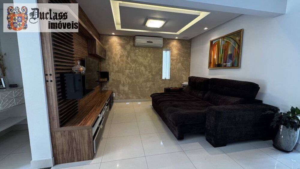 Sobrado à venda com 4 quartos, 240m² - Foto 4