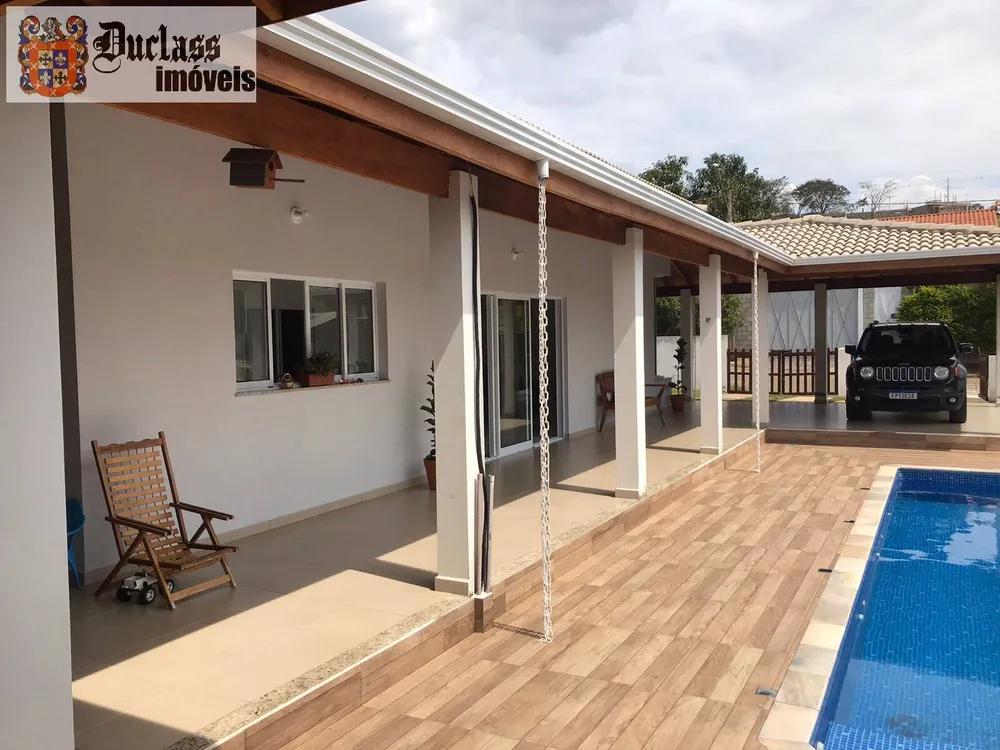 Chácara, 3 quartos, 1200 m² - Foto 1