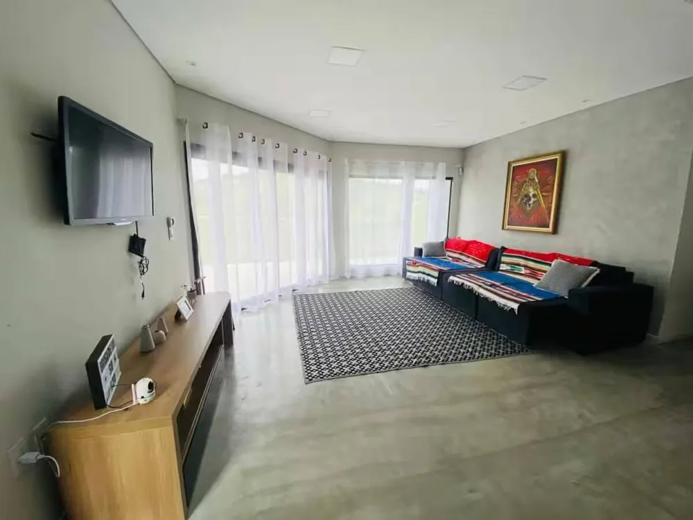 Casa, 8 quartos, 400 m² - Foto 1