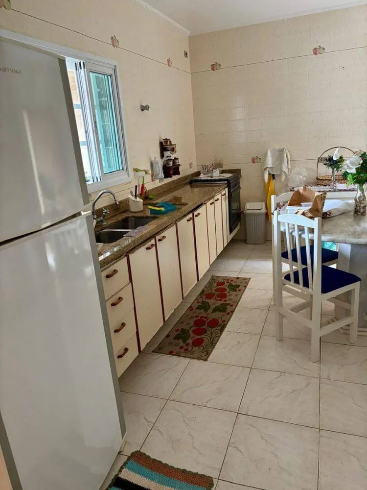 Casa, 3 quartos, 257 m² - Foto 2