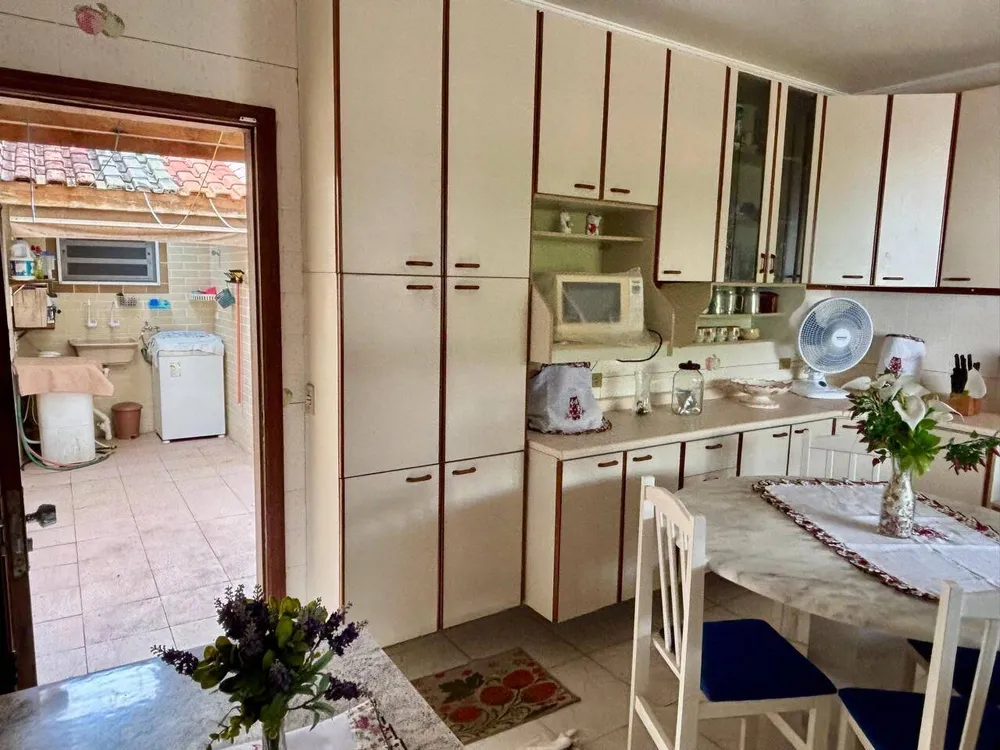 Casa, 3 quartos, 257 m² - Foto 4