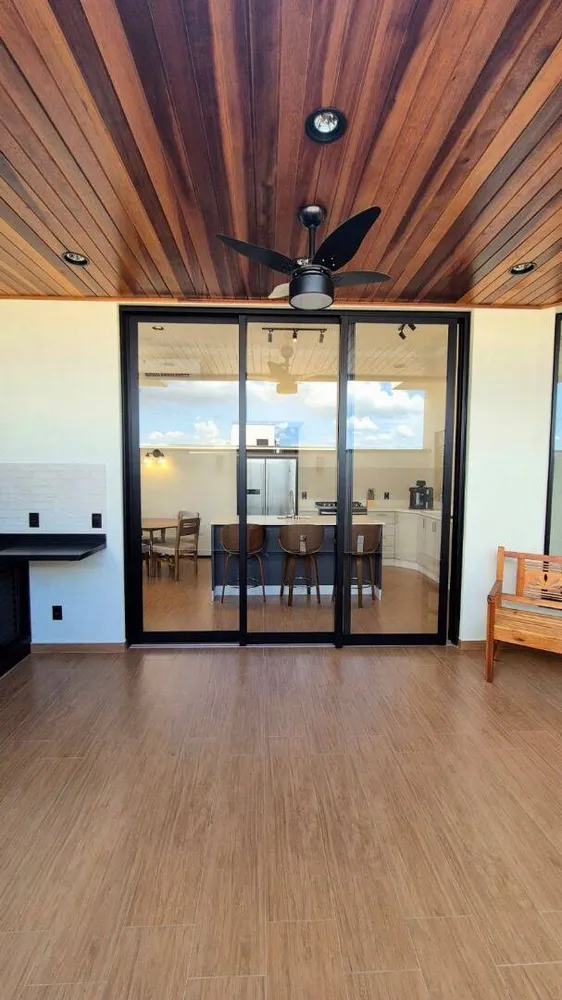 Sobrado, 3 quartos, 194 m² - Foto 2