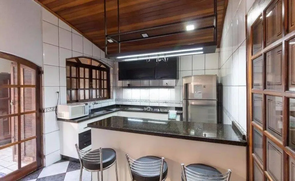 Casa, 3 quartos, 250 m² - Foto 5