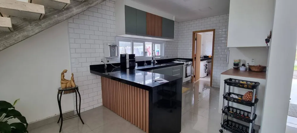Casa, 3 quartos, 240 m² - Foto 8