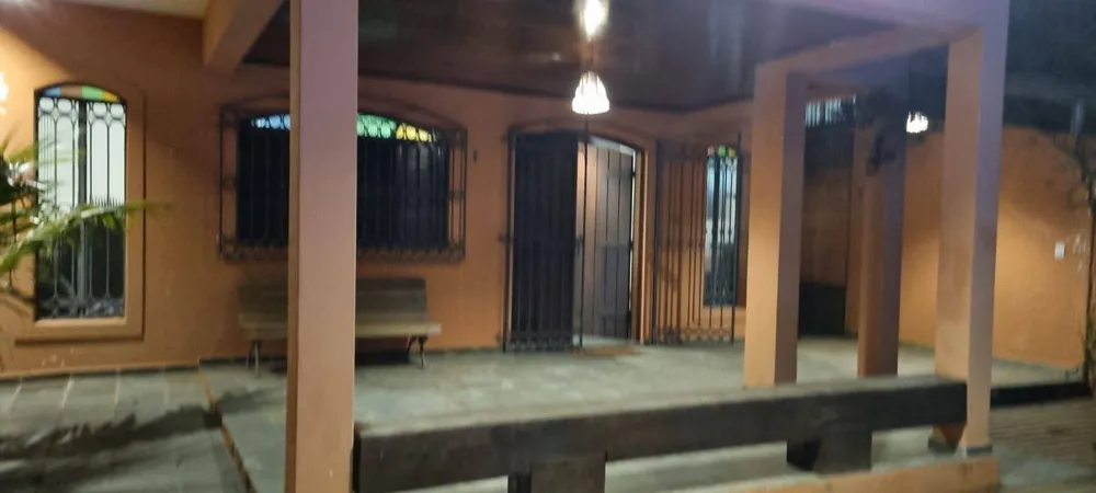 Sobrado, 4 quartos, 215 m² - Foto 2