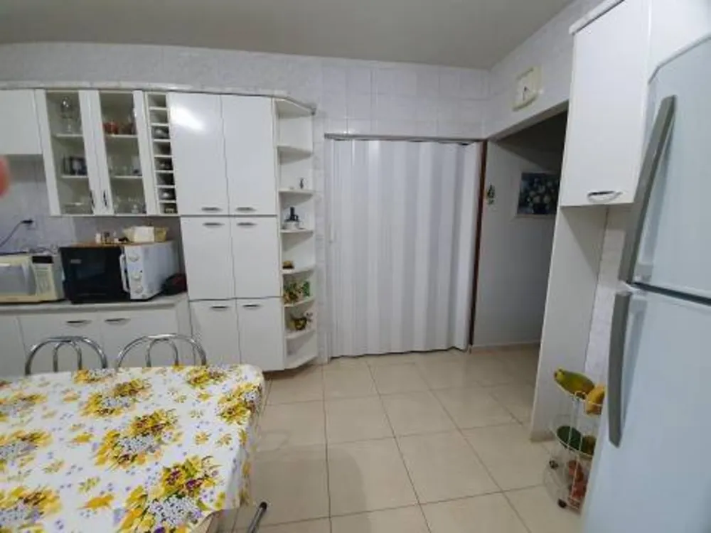 Chácara, 4 quartos, 1020 m² - Foto 9