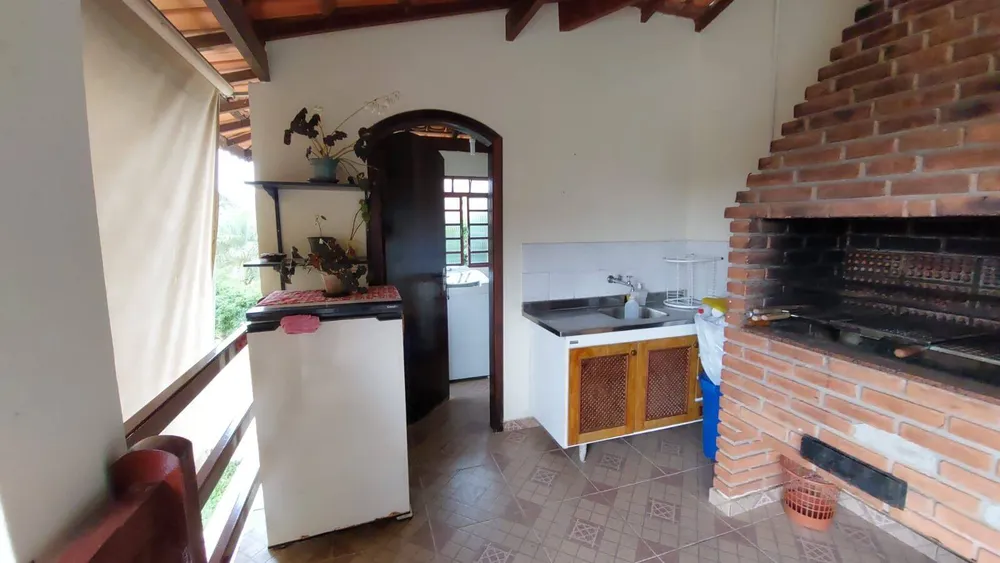 Chácara, 4 quartos, 1020 m² - Foto 1