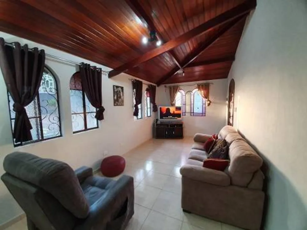 Chácara, 4 quartos, 1020 m² - Foto 5