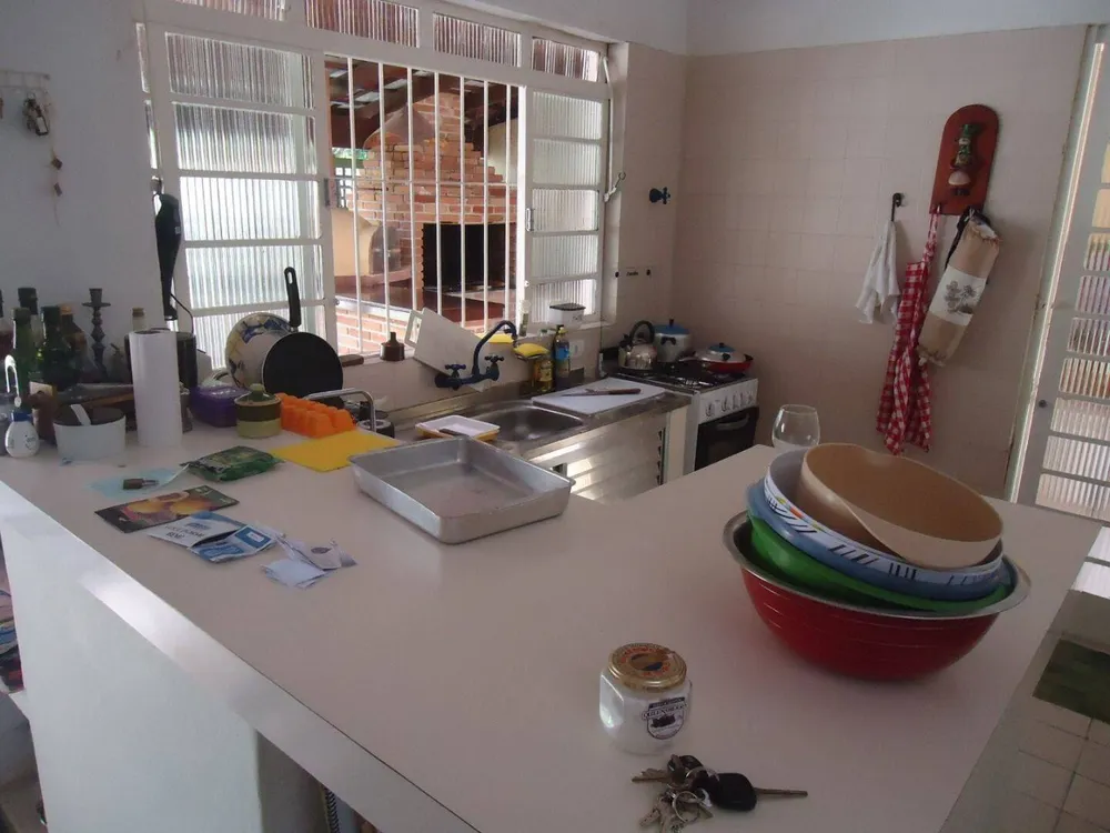 Casa, 4 quartos, 180 m² - Foto 1