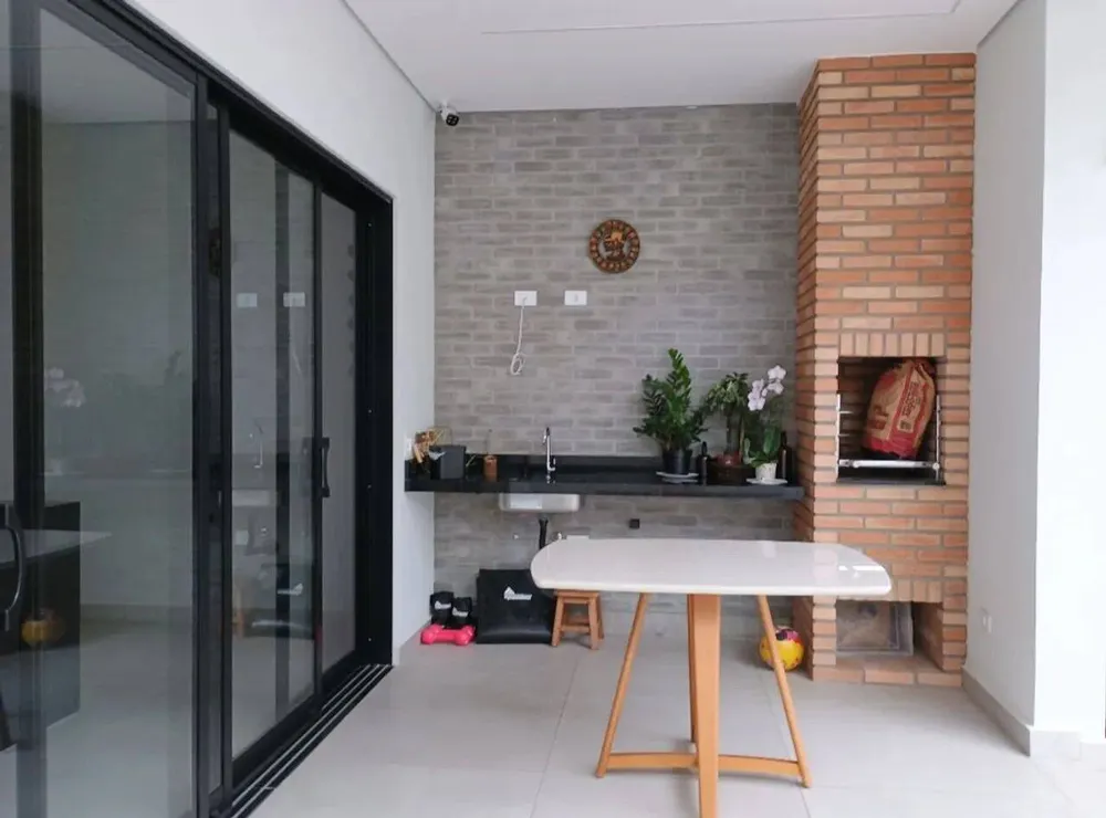 Casa, 3 quartos, 168 m² - Foto 2