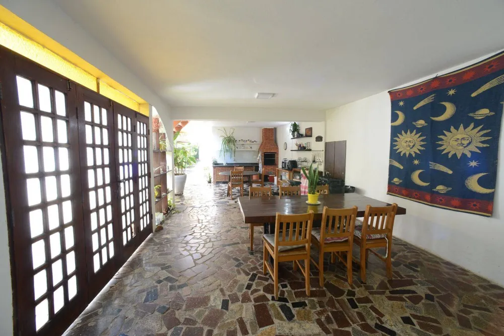 Casa, 6 quartos, 259 m² - Foto 4