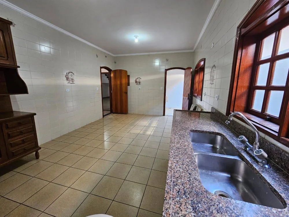 Casa, 6 quartos, 376 m² - Foto 4