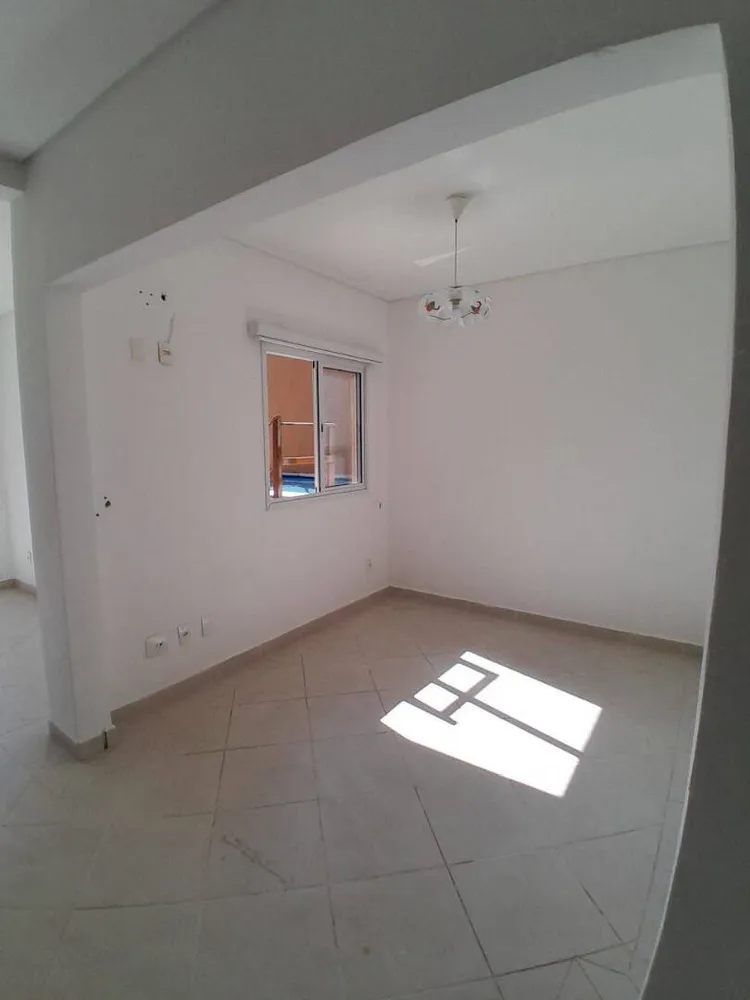 Cobertura, 3 quartos, 221 m² - Foto 3