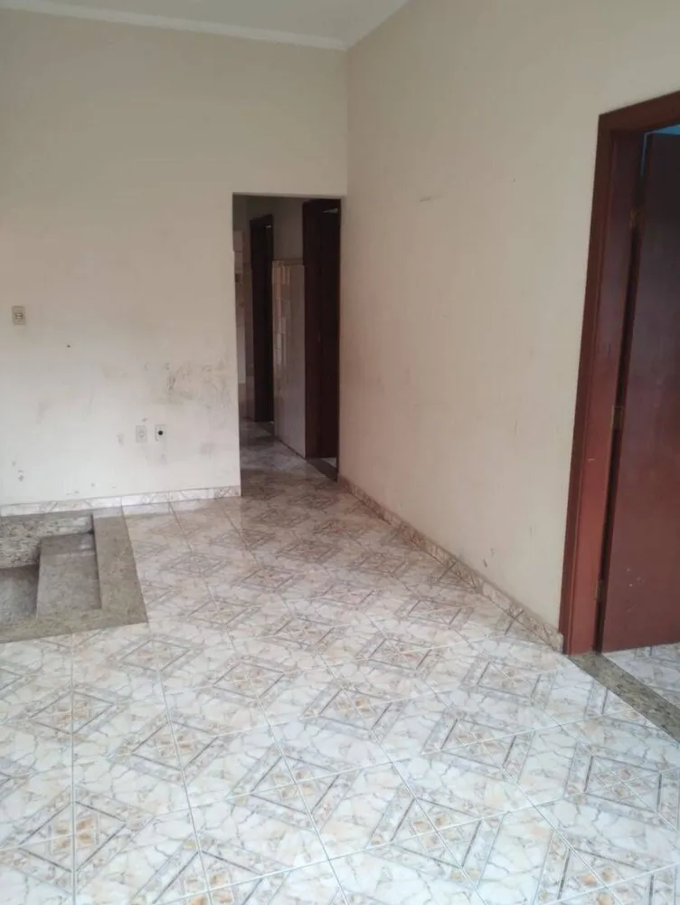 Casa, 5 quartos, 165 m² - Foto 3