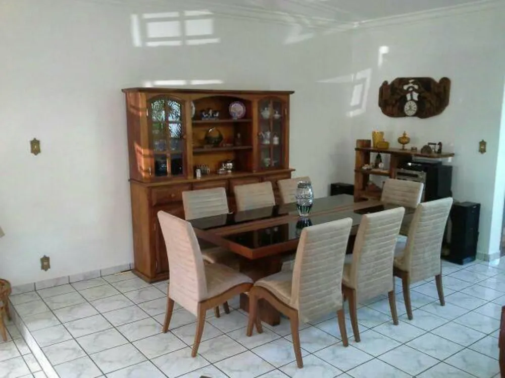 Casa, 4 quartos, 450 m² - Foto 1