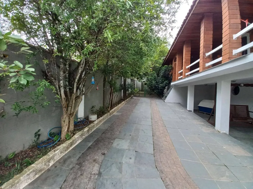 Chácara, 3 quartos, 1031 m² - Foto 11