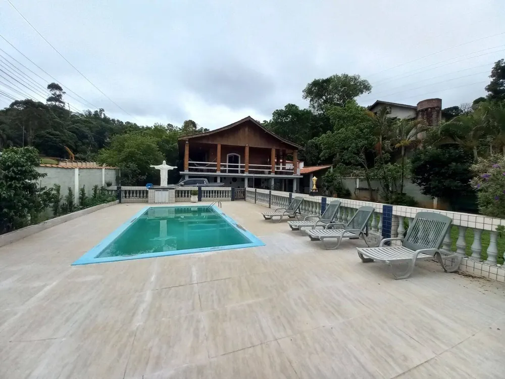 Chácara, 3 quartos, 1031 m² - Foto 1