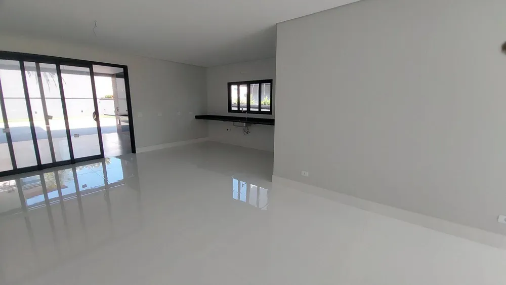 Casa, 3 quartos, 249 m² - Foto 2