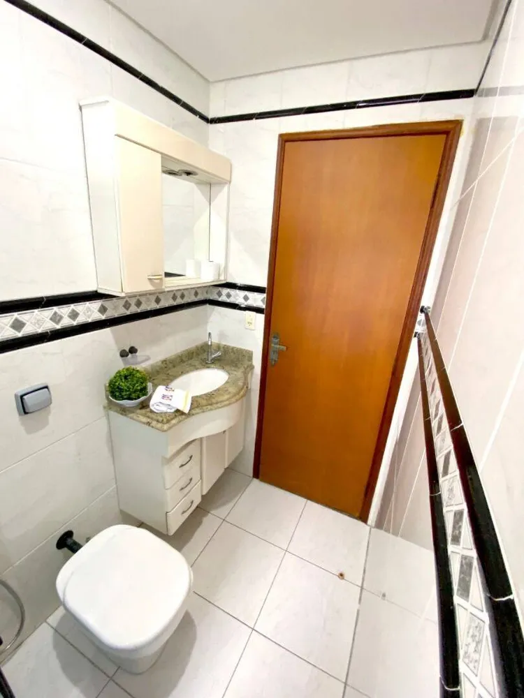 Cobertura, 3 quartos, 208 m² - Foto 1