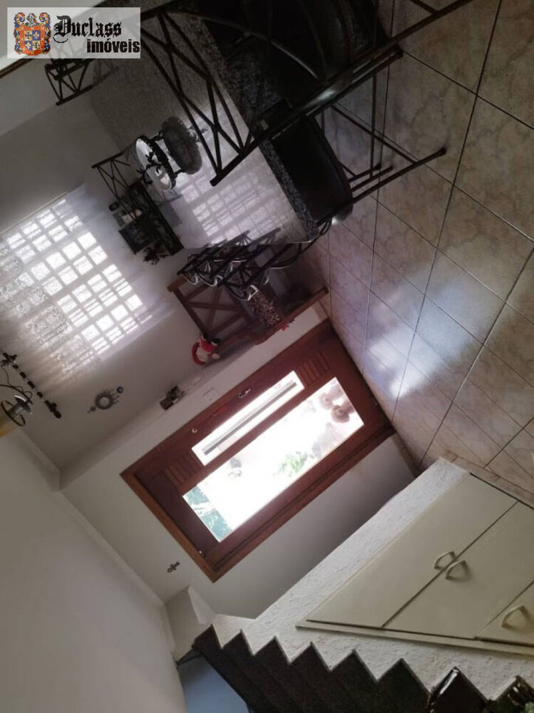 Sobrado, 4 quartos, 317 m² - Foto 1