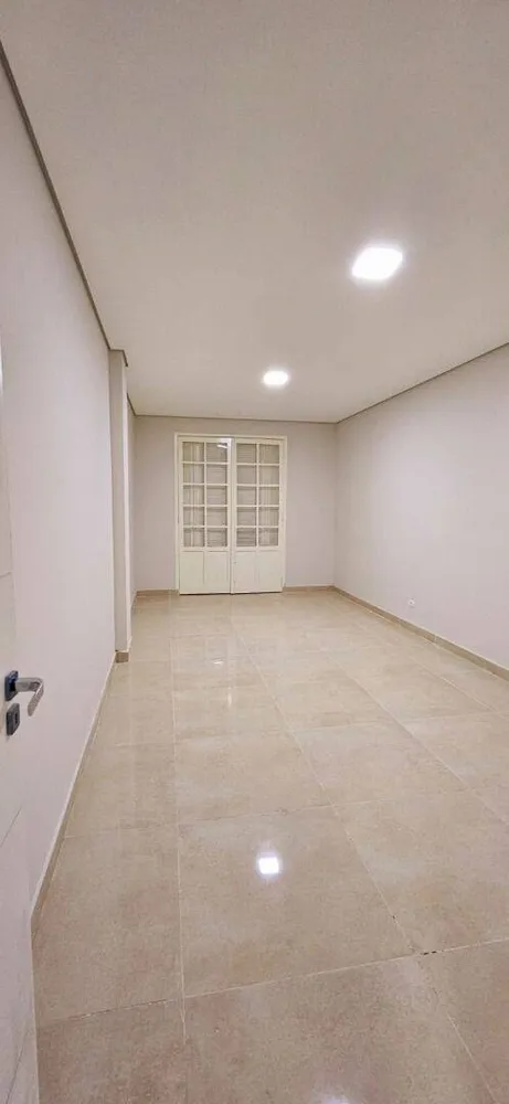 Apartamento, 3 quartos, 240 m² - Foto 1
