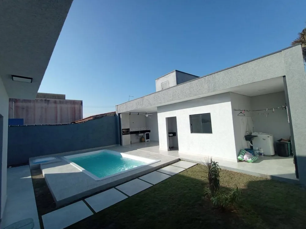 Casa, 3 quartos, 179 m² - Foto 2