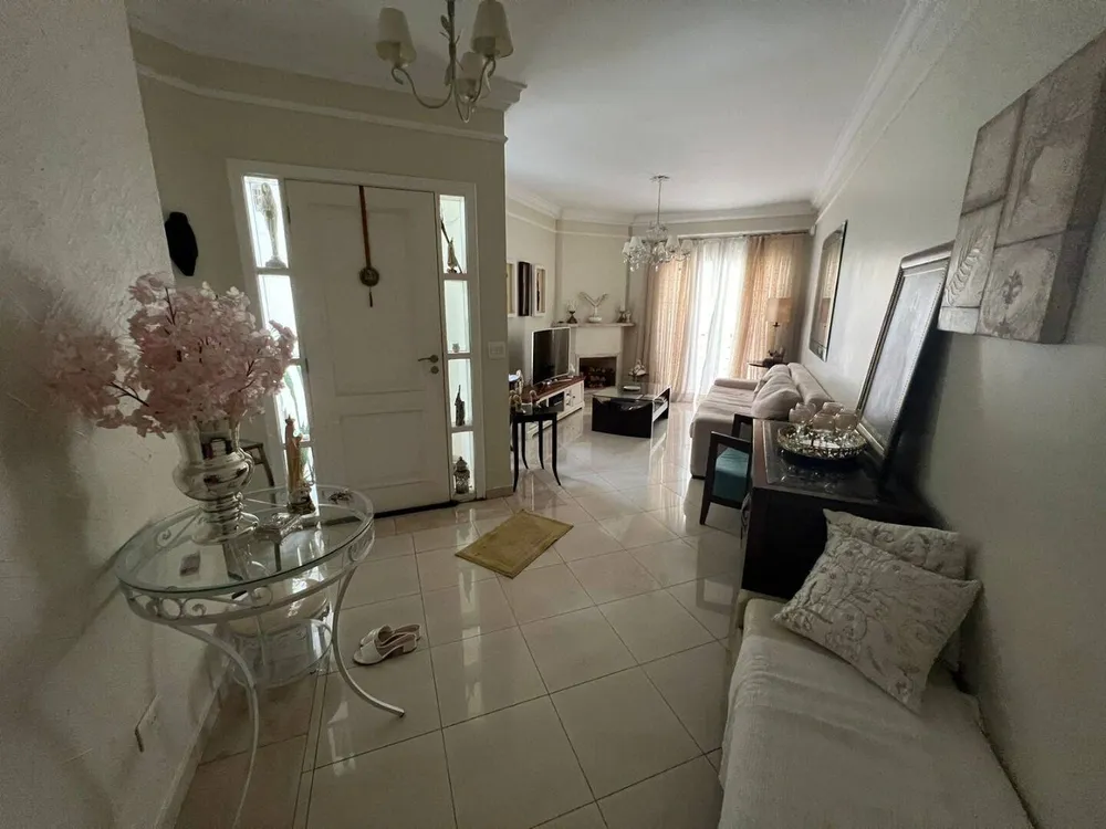 Sobrado, 4 quartos, 257 m² - Foto 1