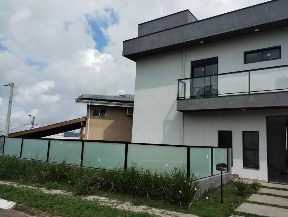 Sobrado, 3 quartos, 212 m² - Foto 1