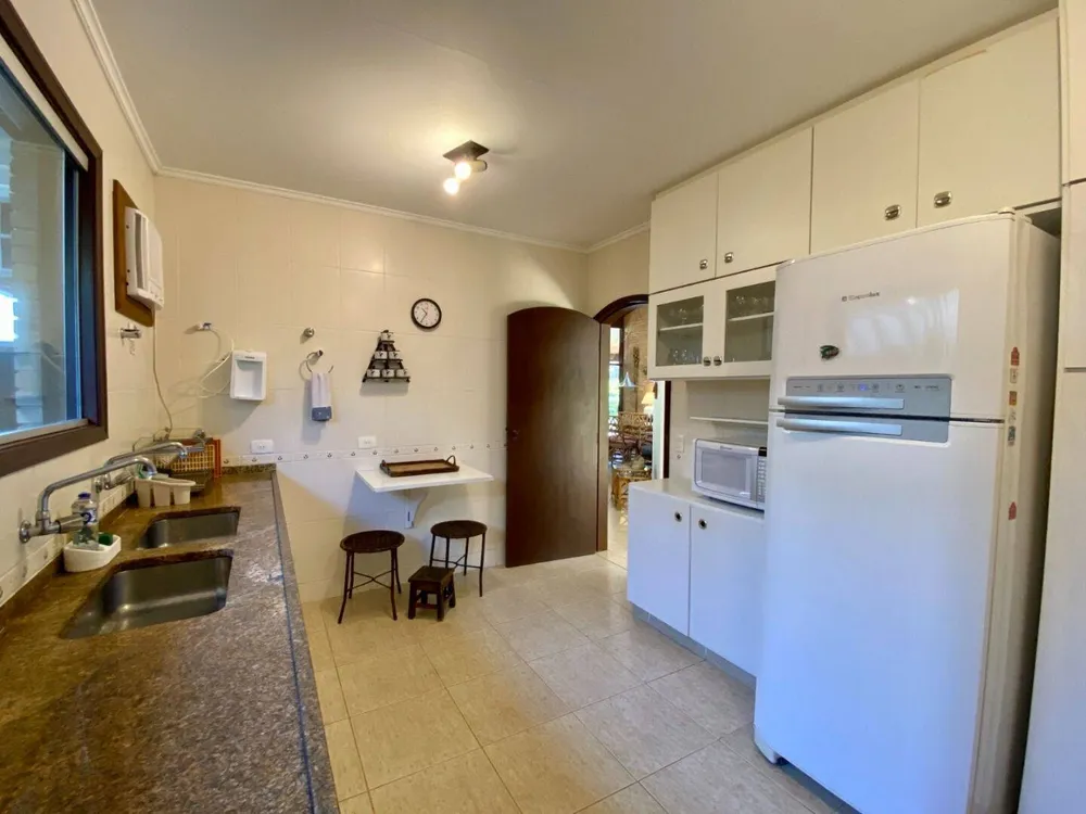 Sobrado, 5 quartos, 370 m² - Foto 2