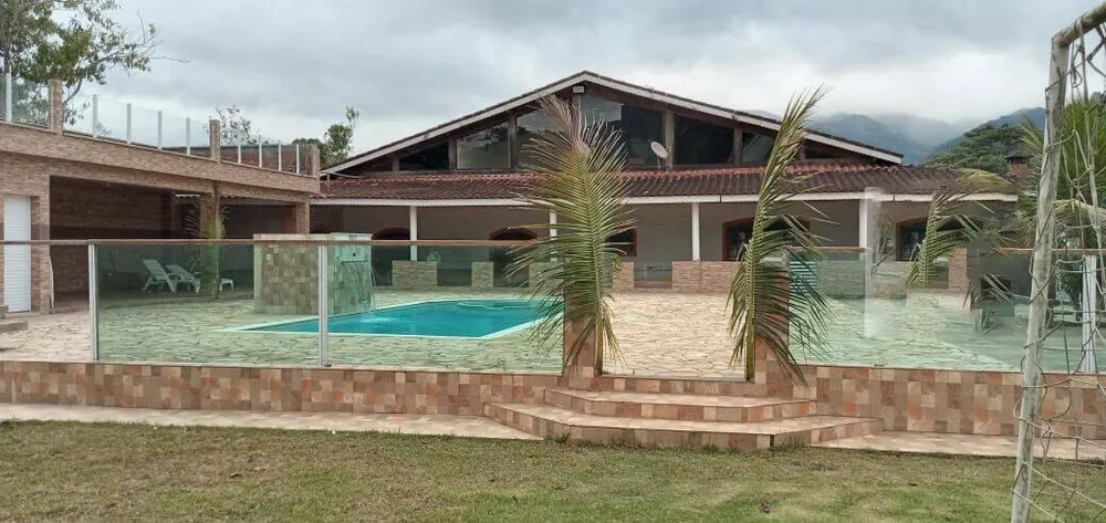 Chácara, 4 quartos, 3250 m² - Foto 1