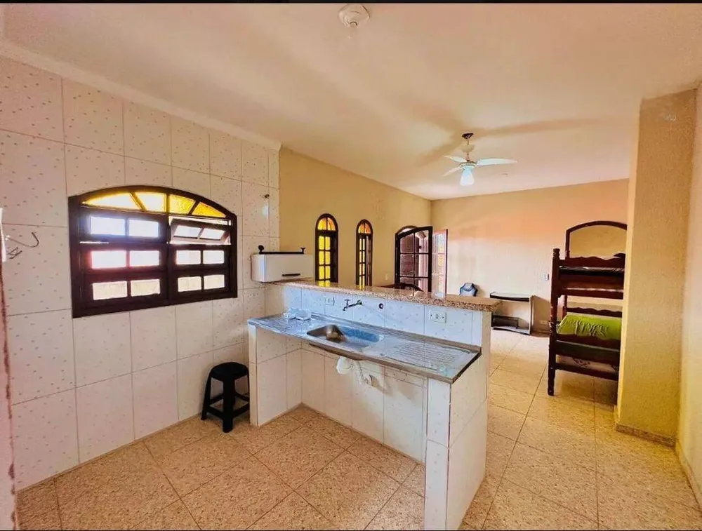 Casa, 6 quartos, 174 m² - Foto 9