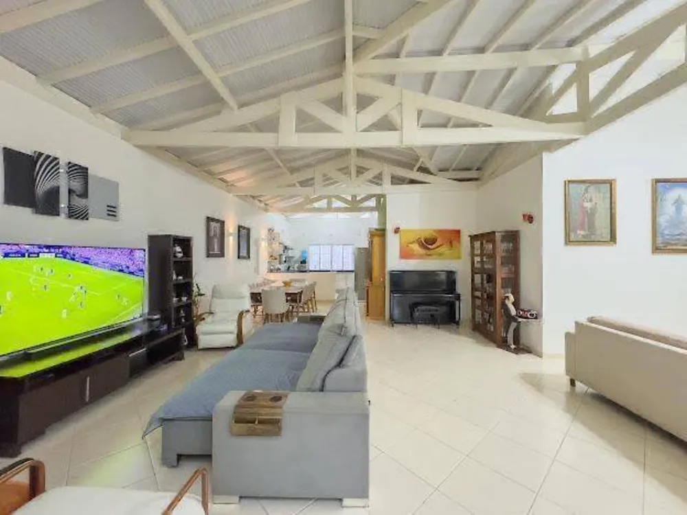 Chácara, 5 quartos, 2000 m² - Foto 1