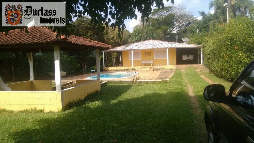 Chácara à venda com 5 quartos, 350m² - Foto 1