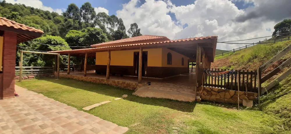 Chácara, 3 quartos, 8000 m² - Foto 1