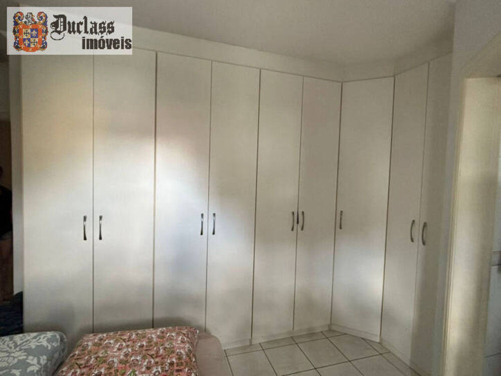 Apartamento à venda com 3 quartos, 107m² - Foto 4