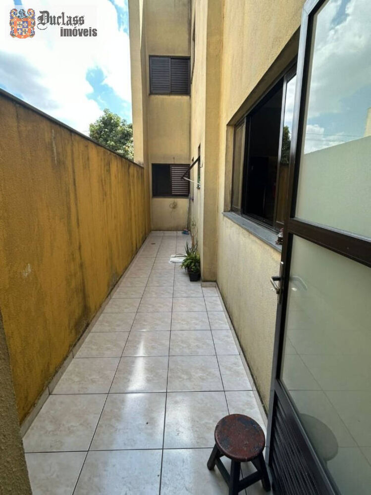 Apartamento à venda com 3 quartos, 107m² - Foto 11