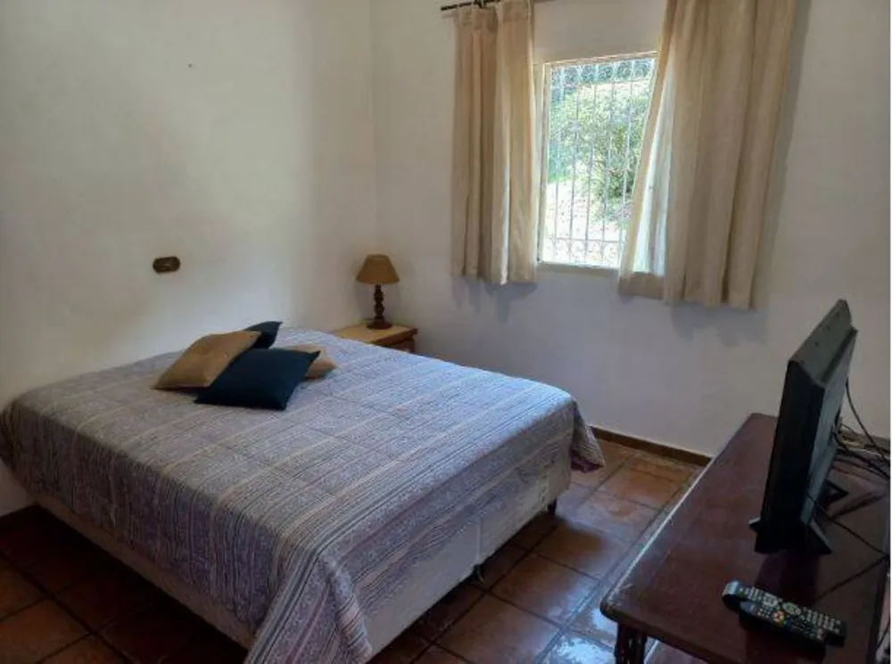 Chácara, 4 quartos, 2695 m² - Foto 2