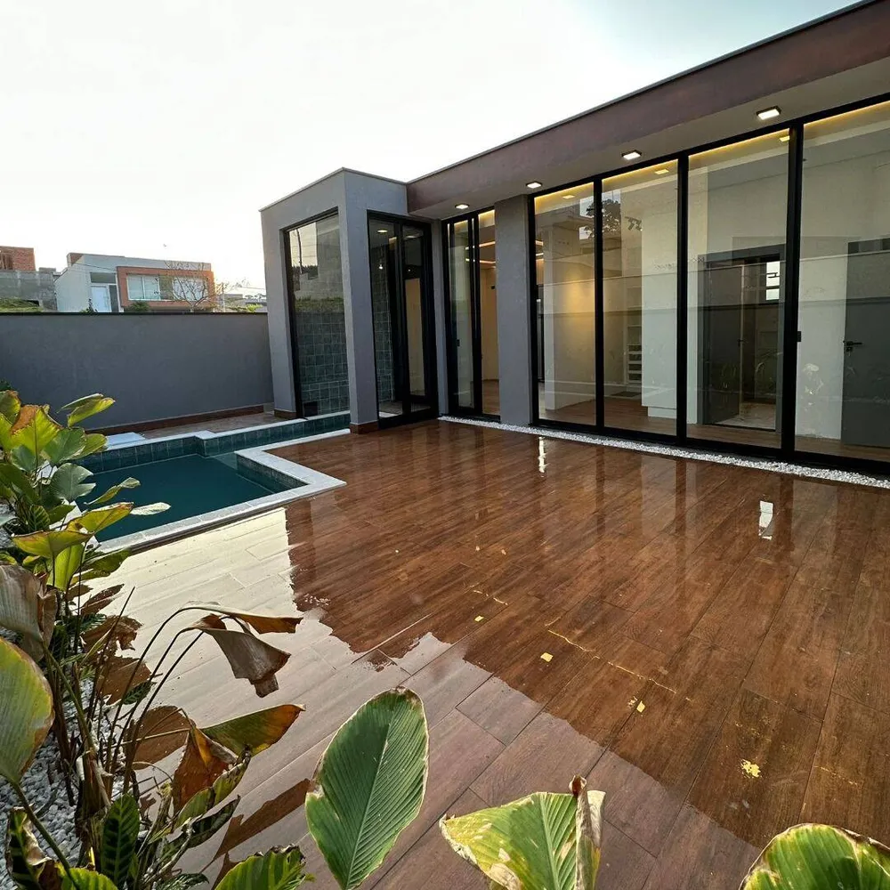 Casa, 3 quartos, 196 m² - Foto 1